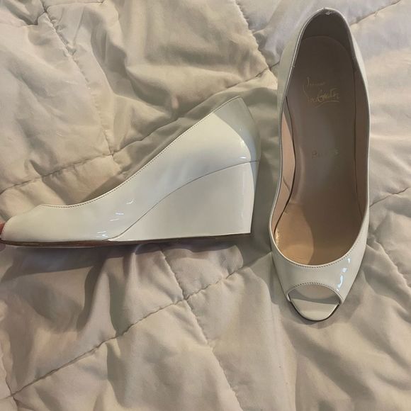 Christian Louboutin Shoes - 🎉Christian Louboutins